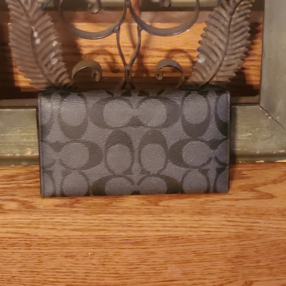 Coach X Keith Haring Limited Edition Collaboration Black Signature Wallet - Picture 3 of 13